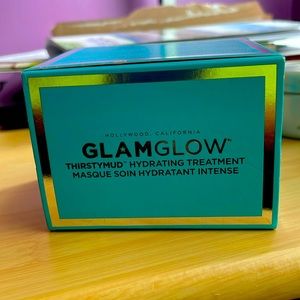 Glam glow thirsty mud hydrating mask